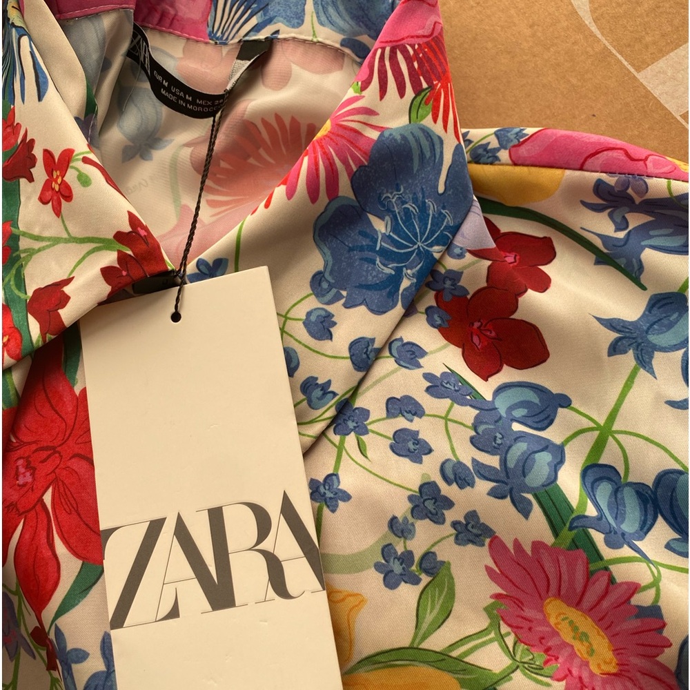 🆕 2024 ZARA SATIN FLORAL PRINT SHIRT - Picture 2 of 2